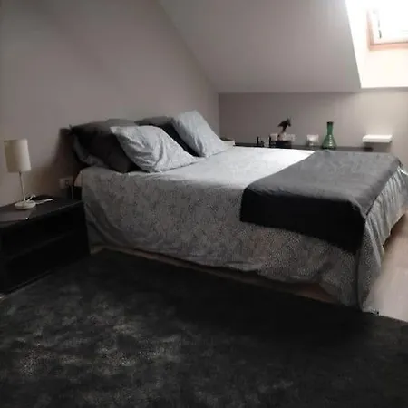 Luminoso Duplex En Canteras شقة